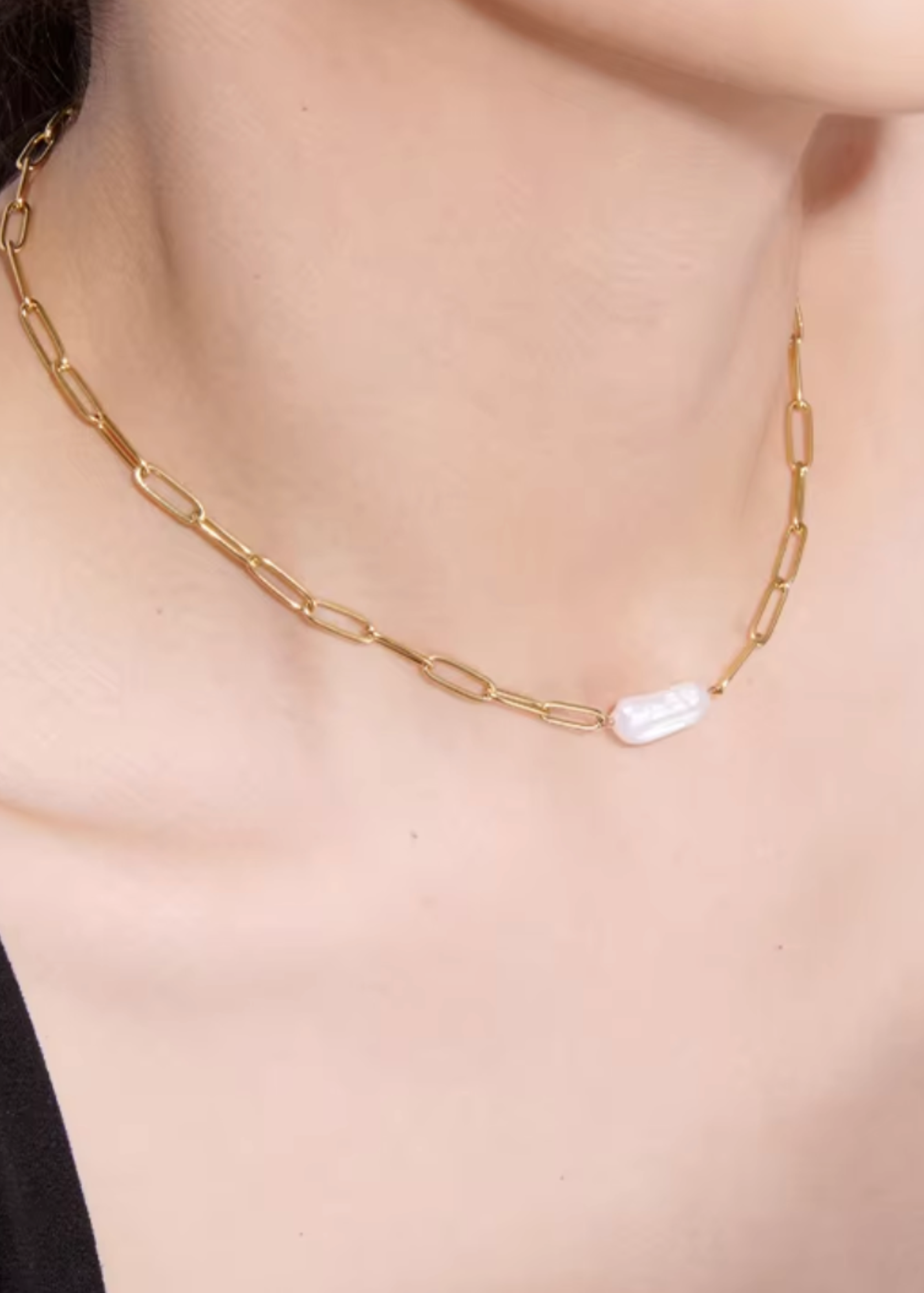 The Pearl Chain Necklace